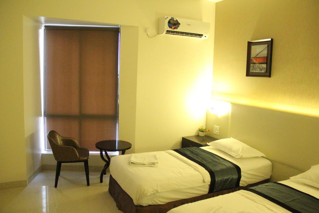 אחמדנגר Hotel Patiala House מראה חיצוני תמונה